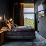 New Luxury By The River וילה