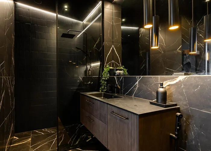 New Luxury By The River 罗瓦涅米