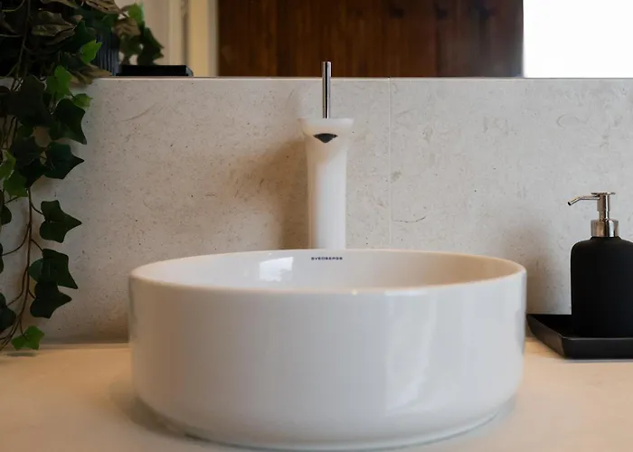 New Luxury By The River