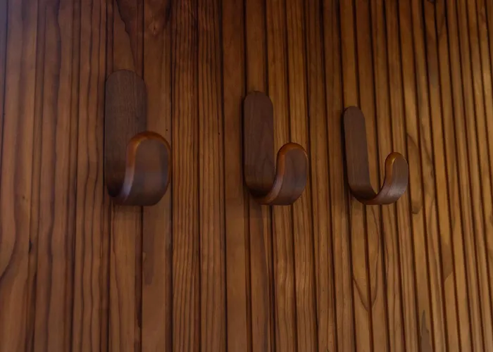 New Luxury By The River * 罗瓦涅米