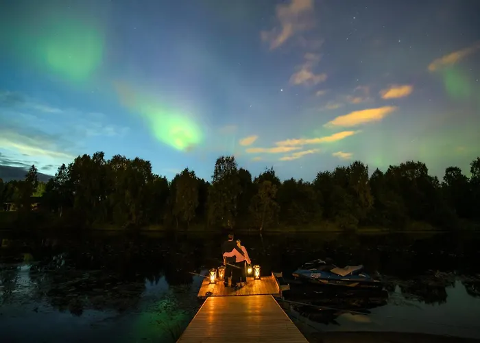 New Luxury By The River * 罗瓦涅米