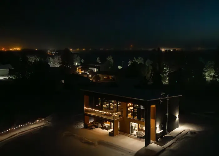 别墅 New Luxury By The River